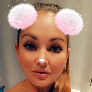 Meet your Posher, Suzanne